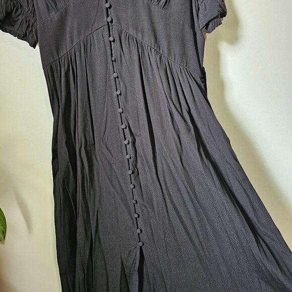NWT EXPRESS BLACK ROMANTIC MAXI DRESS BUTTON DOWN PLUNGE NECK SIZE M - Picture 2 of 16